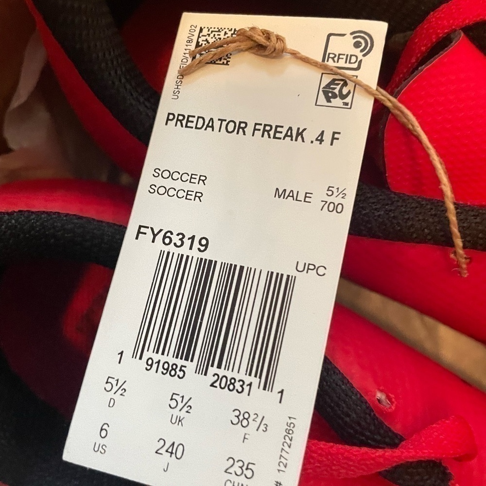 adidas Predator Freak .4 Fxg Soccer Cleats - Picture 10 of 11